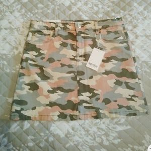 Kensie Camo Skirt
